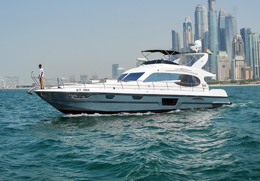 superfly yacht | AED800/hour