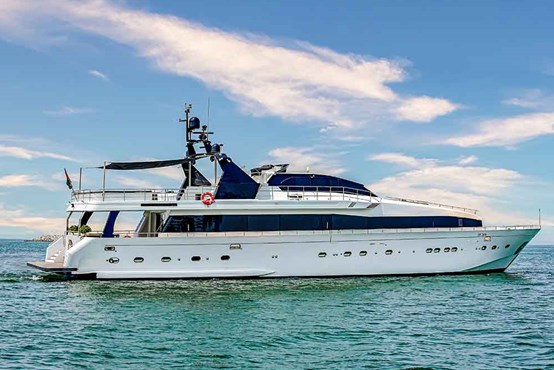 Mazayel yacht | AED4,300/hour