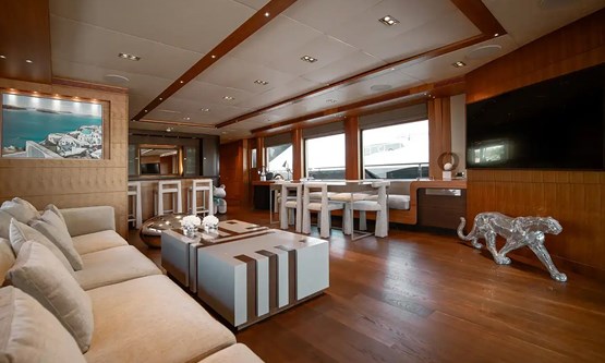 Santorini yacht | AED16,300/hour