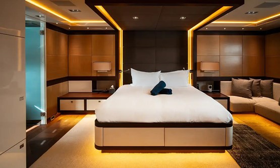 Santorini yacht | AED16,300/hour