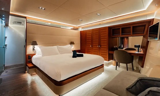 Santorini yacht | AED16,300/hour
