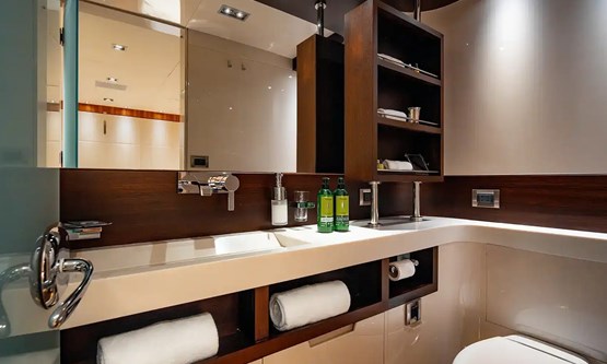 Santorini yacht | AED16,300/hour