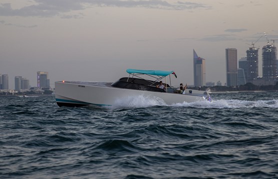 Connect Van-Dutch 40 | AED1000/Hour