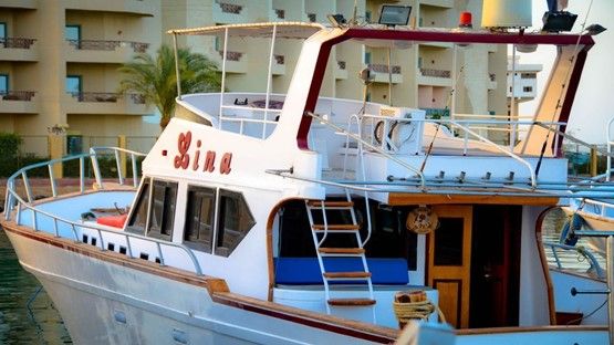 Lina Boat
