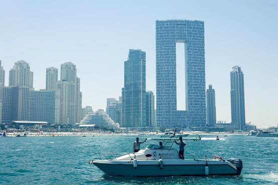 Speedboat 34ft | AED325/Hour