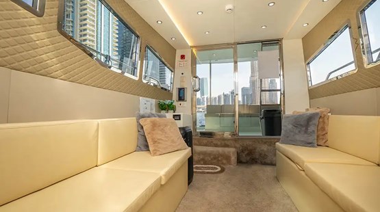 Riverside Yamaha 40ft | AED750/Hour
