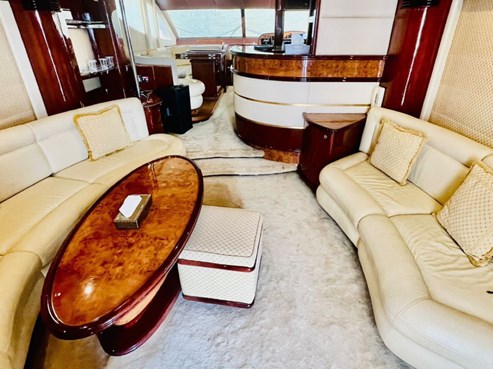 Majesty Premium |AED780/Hour