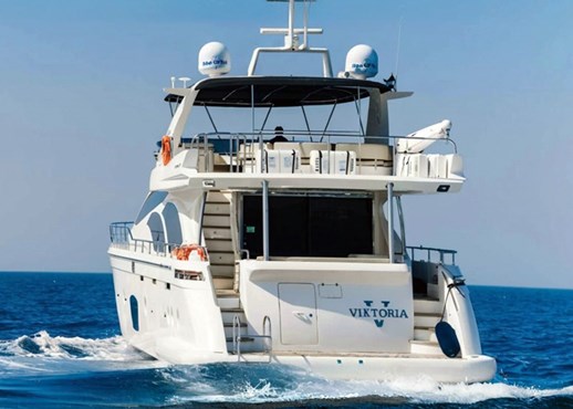 Viktoria Azimut 75ft | AED2500/Hour