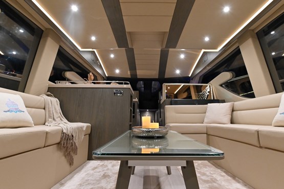Babbar II yacht | AED750/Hour