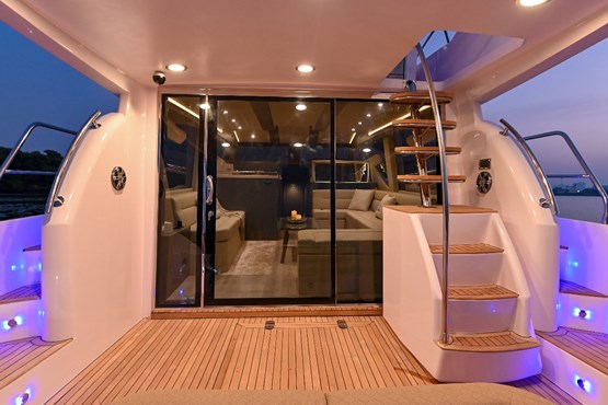 Babbar II yacht | AED750/Hour