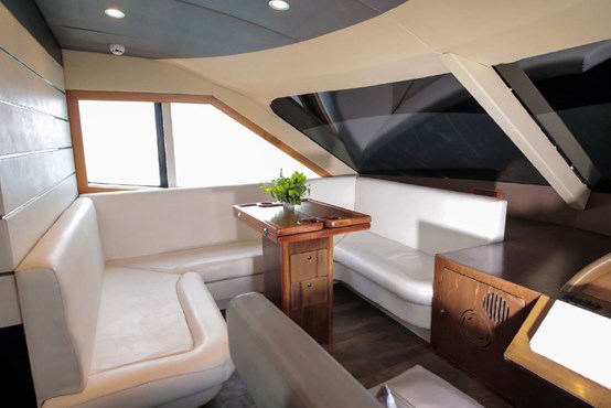 Black-pearl yacht 95ft |AED1040/Hour
