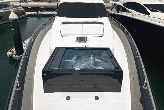 Black-pearl yacht 95ft |AED1040/Hour