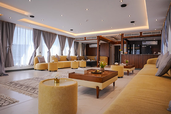 Bella vita yacht | AED2,700/hour