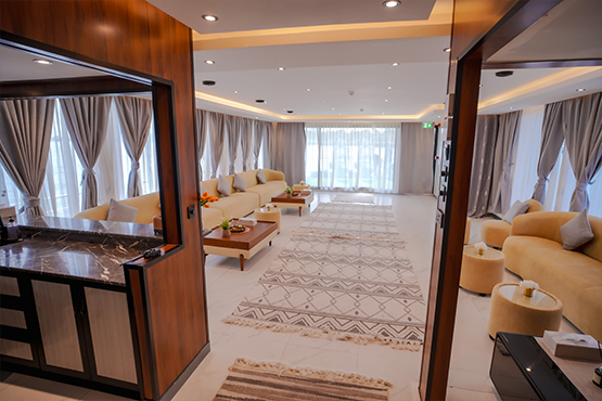 Bella vita yacht | AED2,700/hour