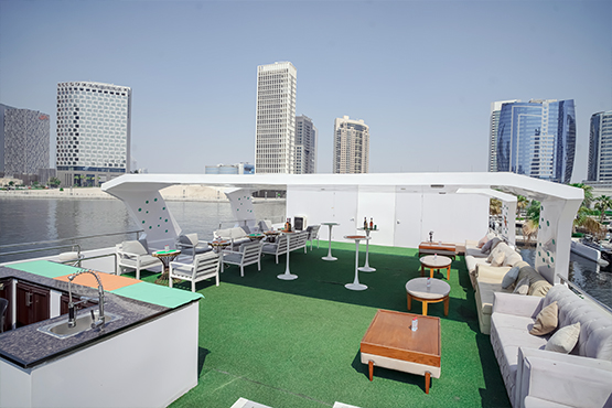 Bella vita yacht | AED2,700/hour