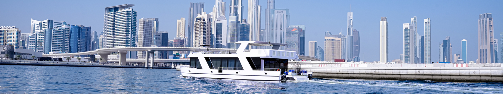 Bella vita yacht | AED2,700/hour