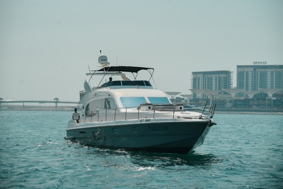superfly yacht | AED800/hour