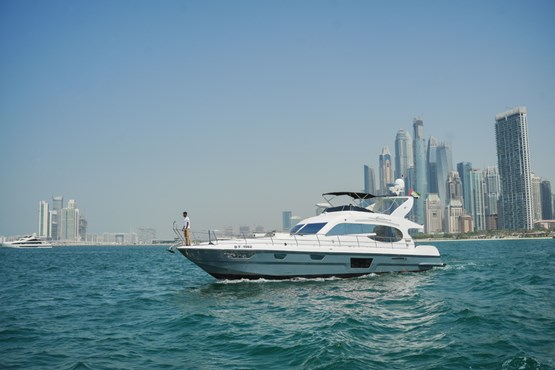 superfly yacht | AED800/hour