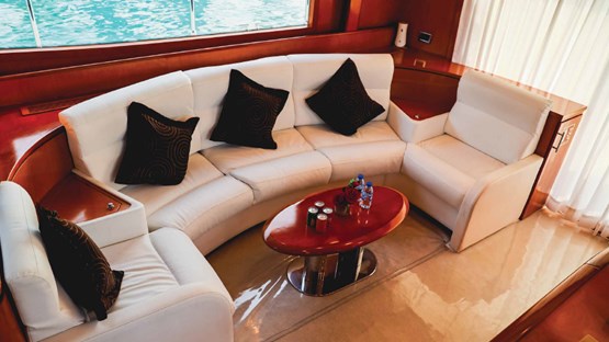 Dominator Yacht60ft | AED650/Hour