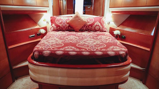 Dominator Yacht60ft | AED650/Hour