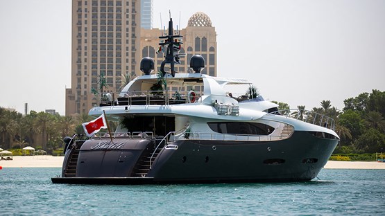    KHALILI yacht | AED8600/hour