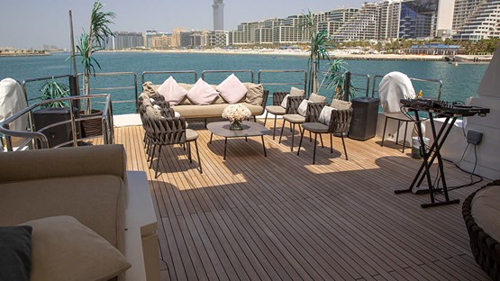    KHALILI yacht | AED8600/hour