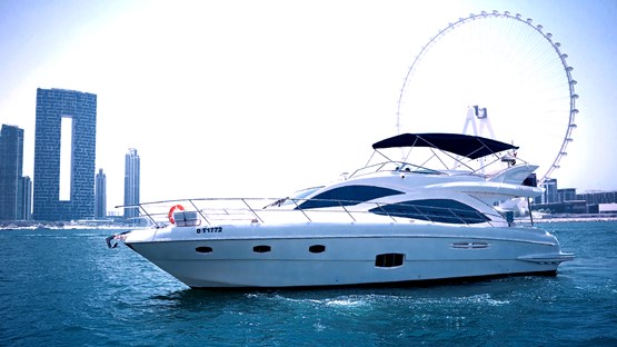 Lagoona Majesty 56ft | AED 1150/ Hour