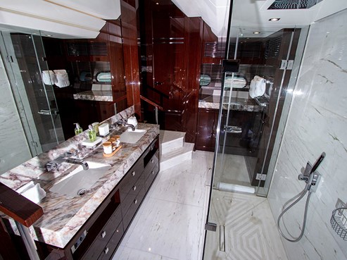 LEGENDE 116ft Superyacht Dubai | AED16,100/hour