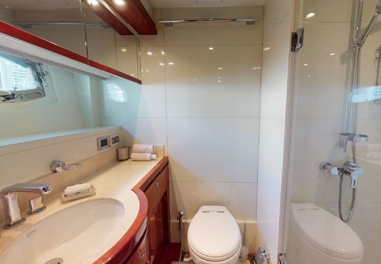 Majesty yacht 88ft |AED1300/Hour