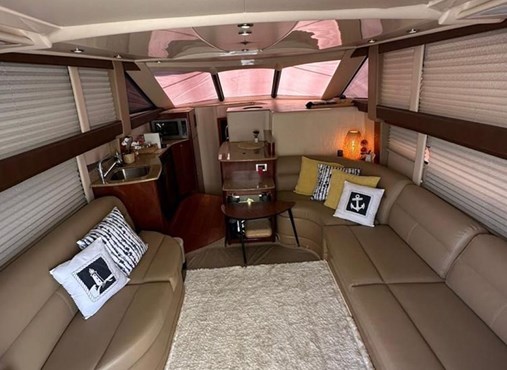 MERIDIAN yacht 45ft| AED455/Hour