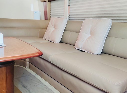 MERIDIAN yacht 45ft| AED455/Hour