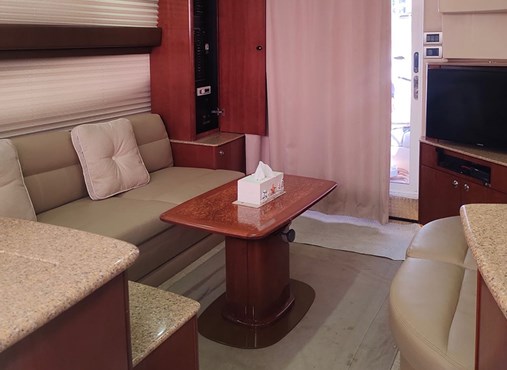 MERIDIAN yacht 45ft| AED455/Hour