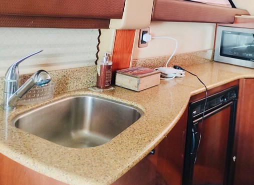 MERIDIAN yacht 45ft| AED455/Hour