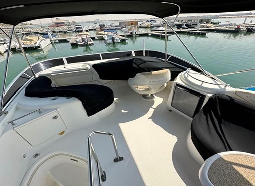 MERIDIAN yacht 45ft| AED455/Hour