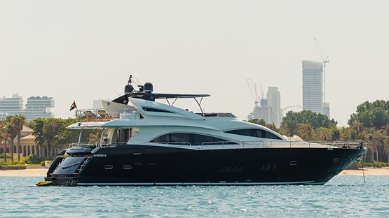 NOTORIOUS yacht | AED5000/hour