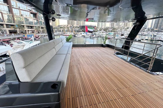 Omega yacht 100ft | AED2600/Hour