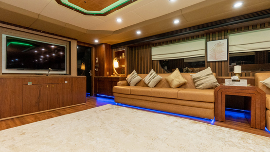 Poseidon Yacht 118ft | AED5000/Hour