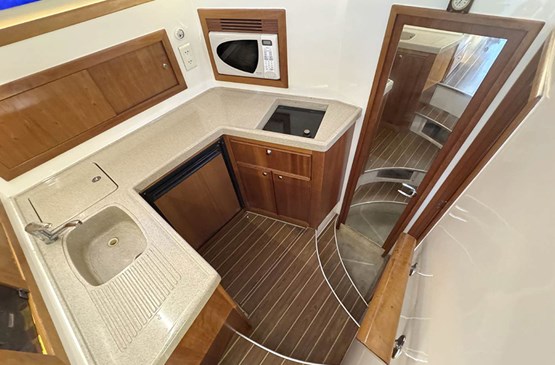 RIVIERA yacht 48ft |AED455/Hour
