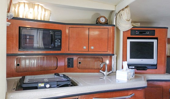 SUNDANCER yacht 38ft |AED325/Hour