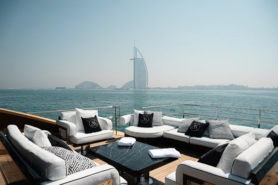 AK ROYALTY yacht | AED15,000/hour
